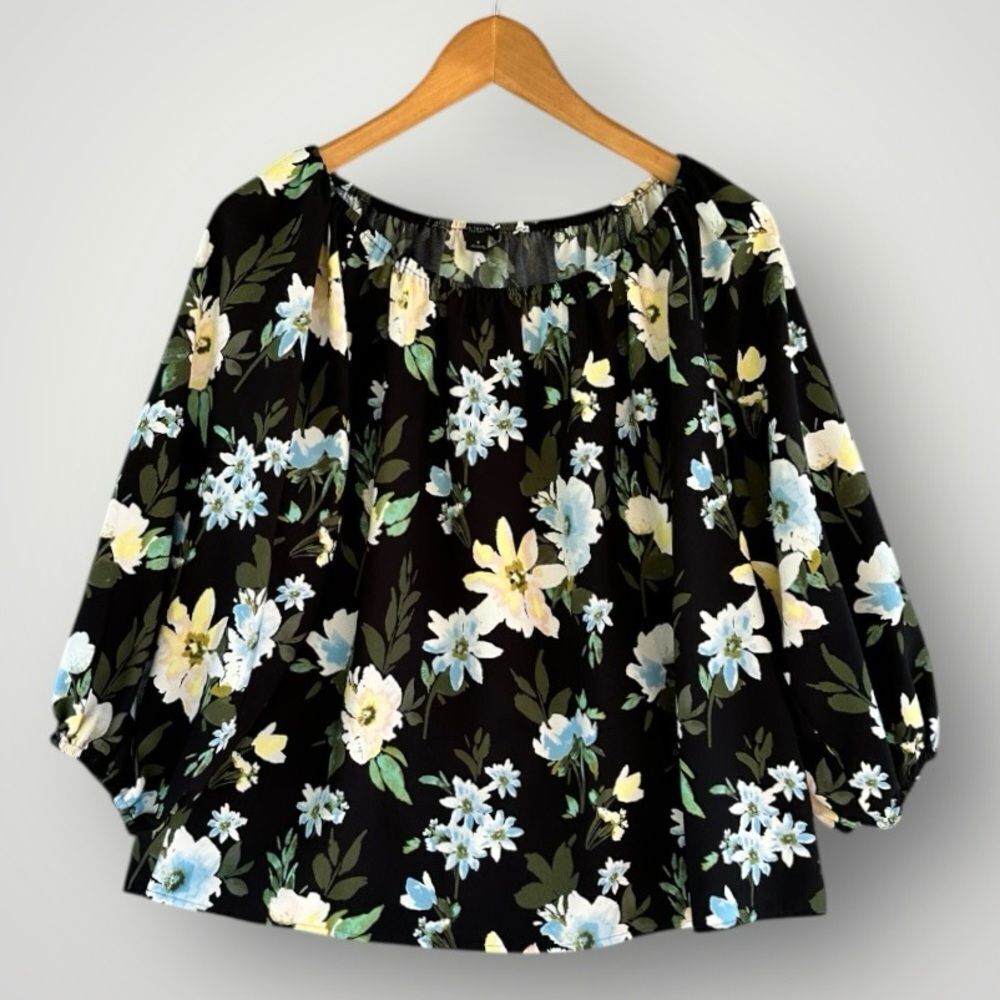 🎉5 for $45🎉 Ann Taylor top blouse shirt size M